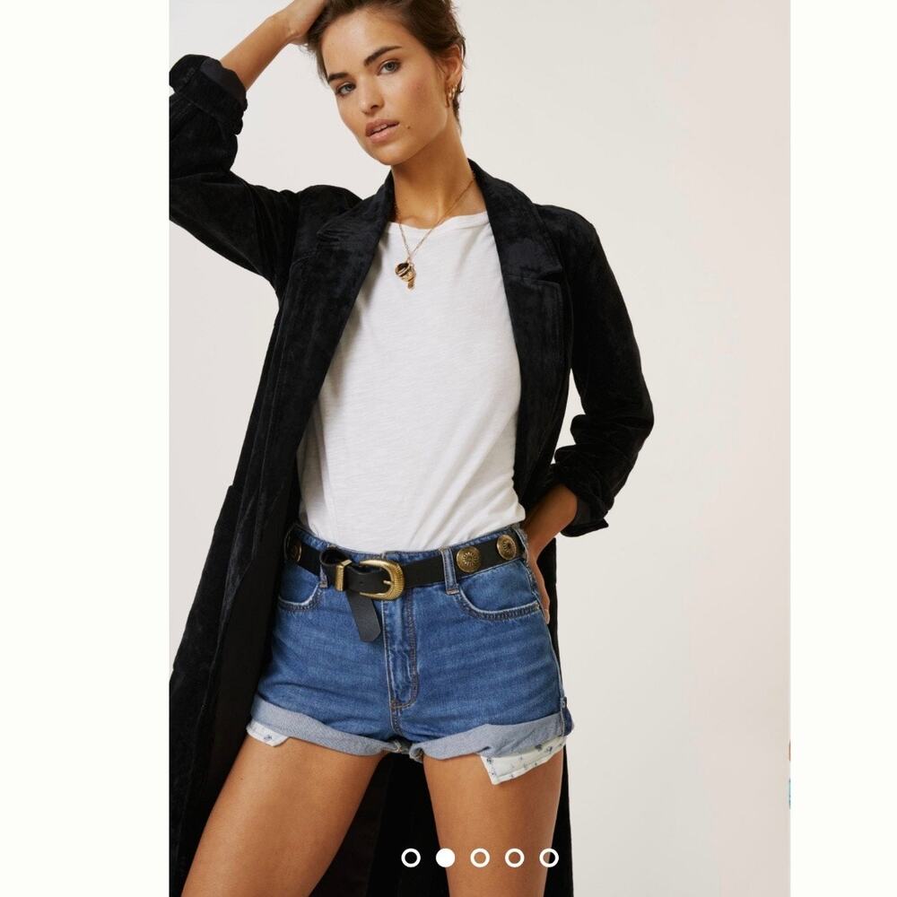 Anthropologie Pilcro Relaxed Denim Shorts Size 32